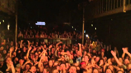 WHEN U TROLL THE ENTIRE CROWD